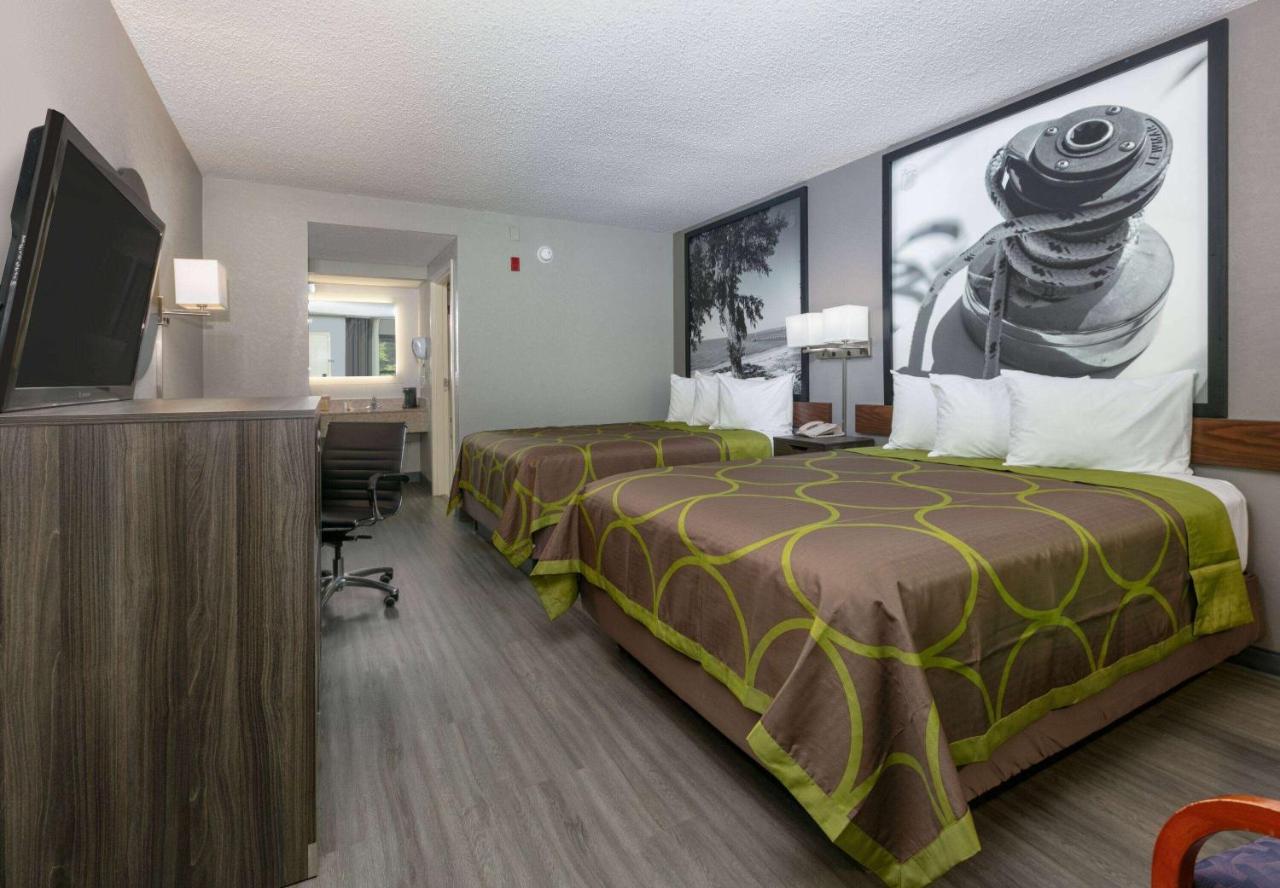 Super 8 By Wyndham Diberville Biloxi Area Экстерьер фото