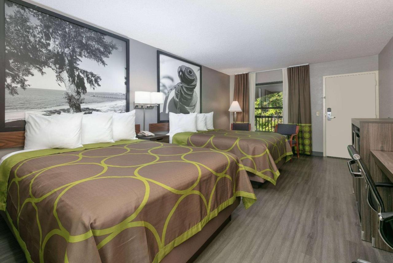 Super 8 By Wyndham Diberville Biloxi Area Экстерьер фото